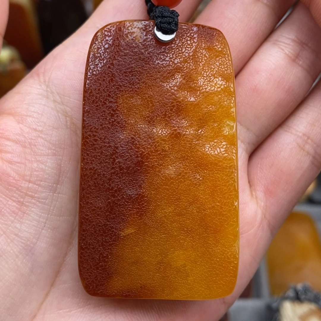 未镶嵌吊坠(赠链)琥珀