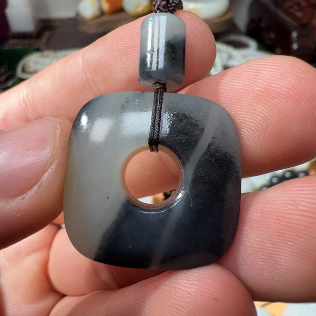 和田玉（子料）未镶嵌挂件