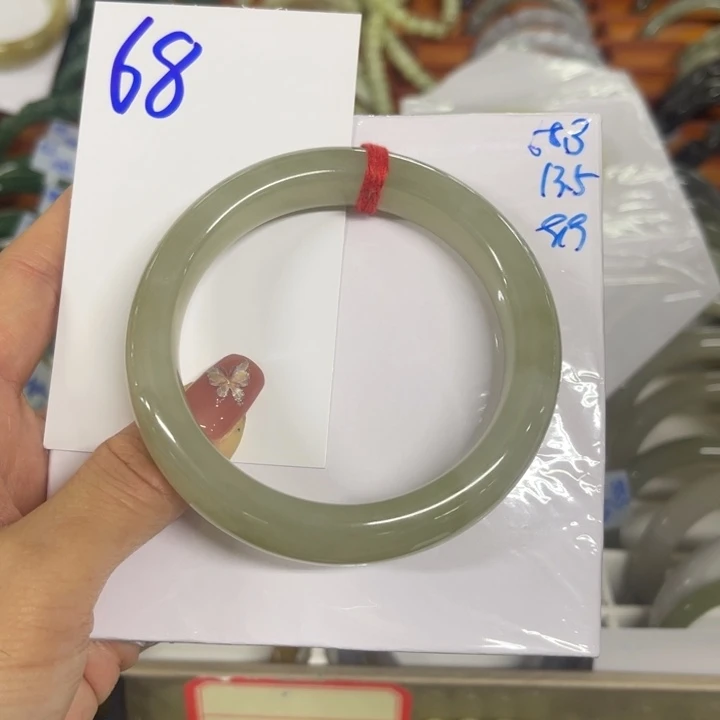 顺***.和田玉未镶嵌手镯