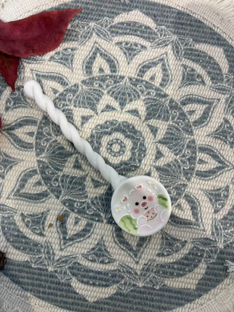 菀菀-手绘西瓜猪勺