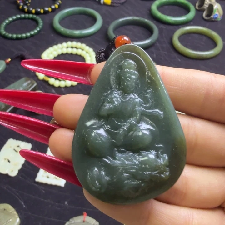 和田玉（糖玉）未镶嵌颈饰