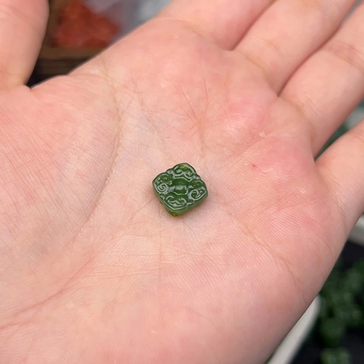 三***意和田玉未镶嵌吊坠(不含链)