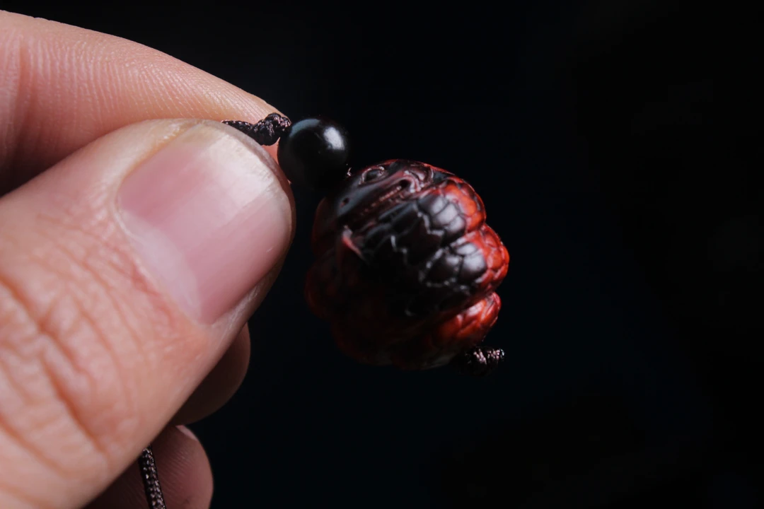 檀香紫檀｜蛇年 巳巳如意手机吊坠