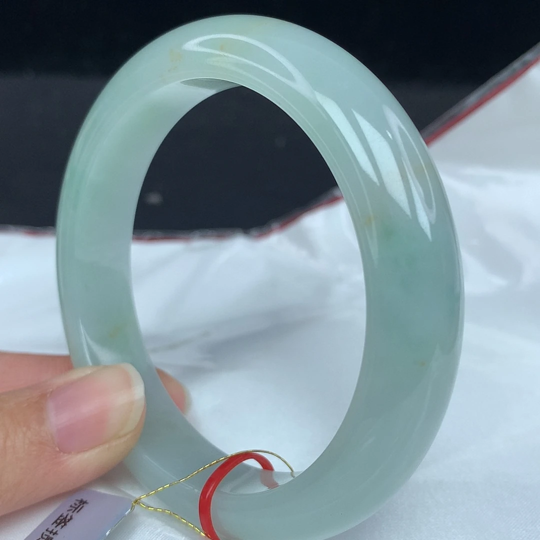 翡翠手镯未镶嵌59圈4016