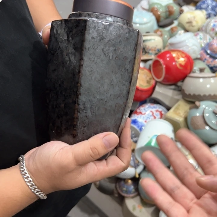 瑕疵福利品陶瓷茶叶罐介意勿拍