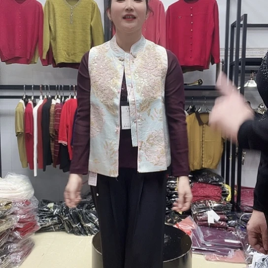 包头凉鞋4 X 1 145 －155斤可以可以