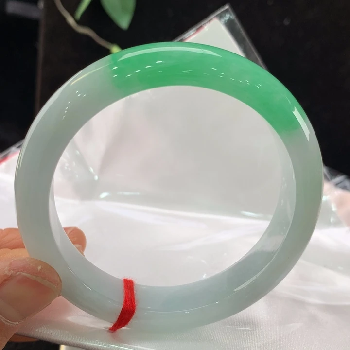 翡翠手镯未镶嵌111-3104