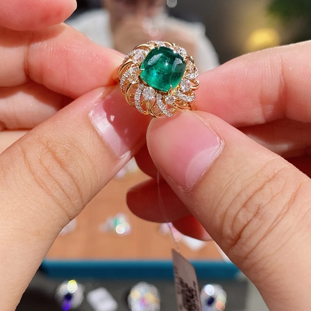 祖母绿戒指18K金镶嵌赞比亚3.1ct