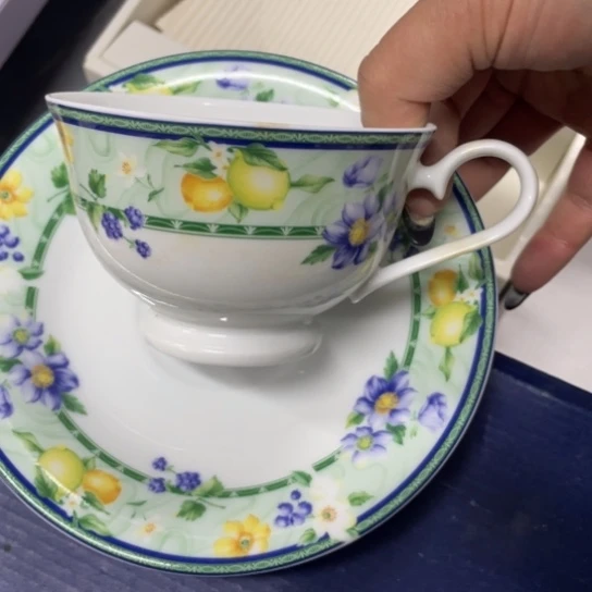 娥***娥金葡萄瓷器欢迎您