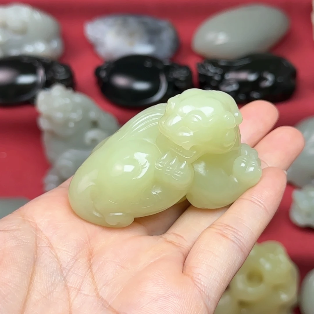 未镶嵌和田玉（糖玉）把件金*