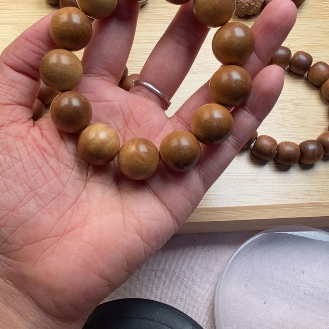 檀香木手串/手链向***?1.8供奉香