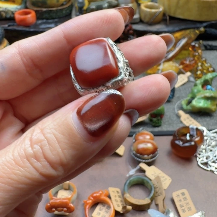 南红玛瑙合金颈饰日**日