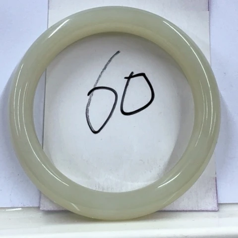 和田玉手镯未镶嵌娇