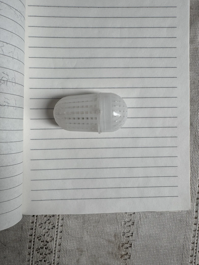 饵料球100个；5.5*3公分