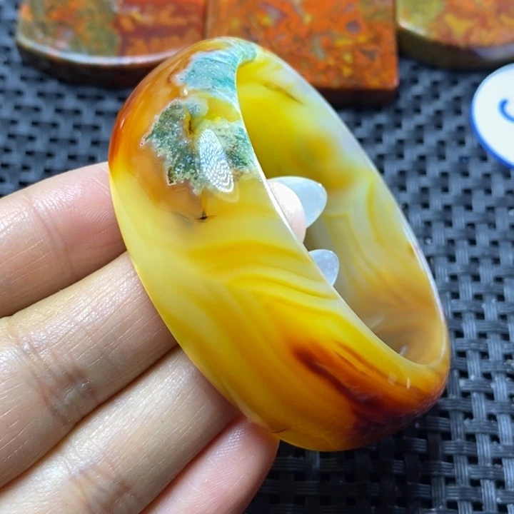 未镶嵌颈饰玛瑙/玉髓羊*眯