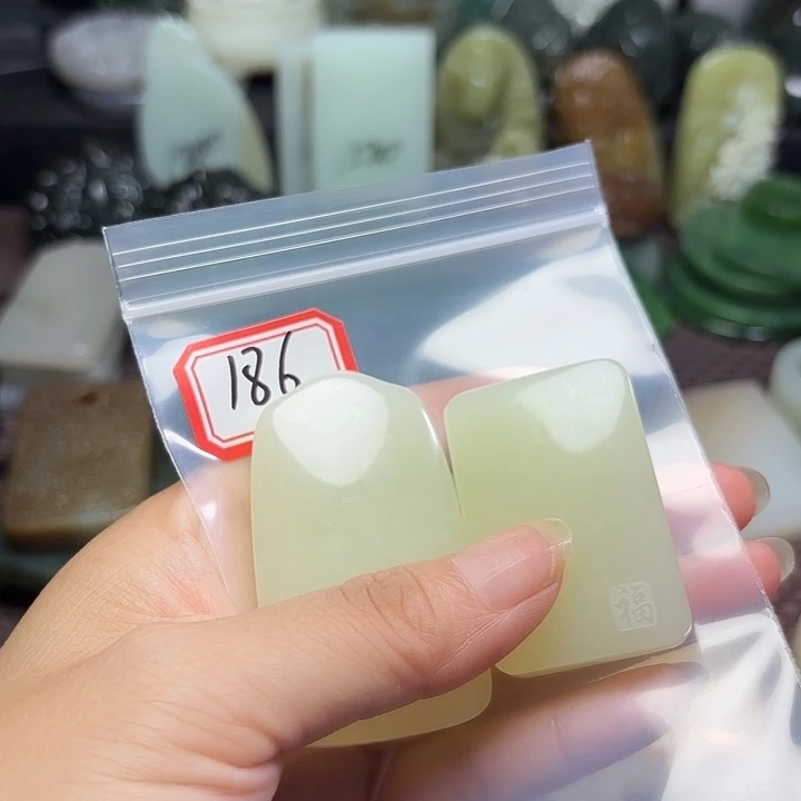 老***k和田玉未镶嵌珠宝半成品