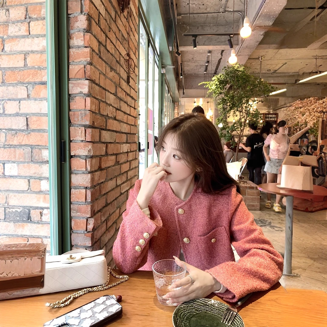 粉色小香风外套女春秋2025新款小个子法式气质名媛粗花呢短款上衣