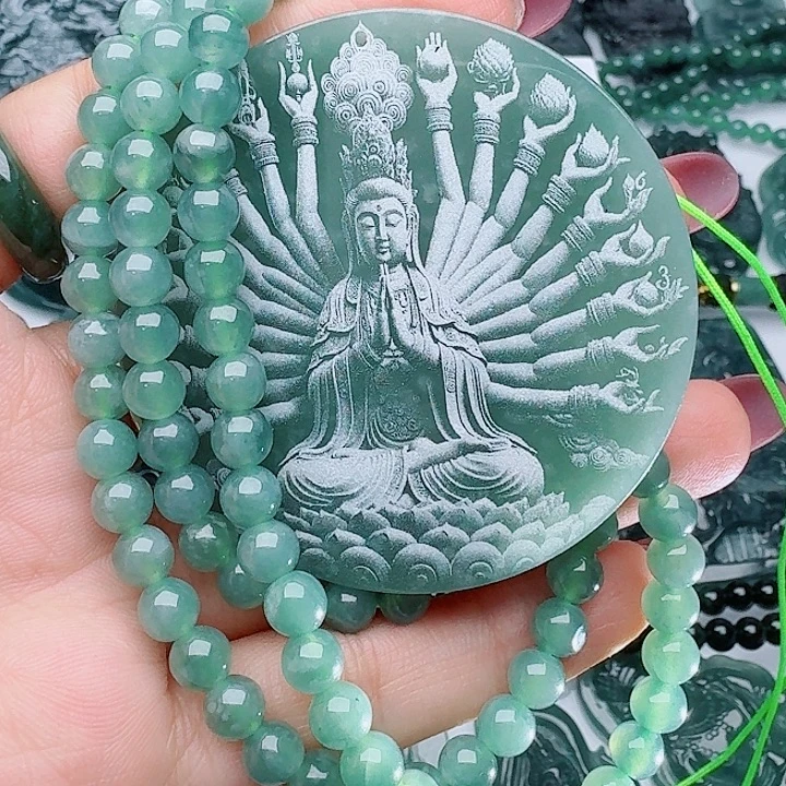 颈饰未镶嵌翡翠天然的A货翡翠多样性发其一