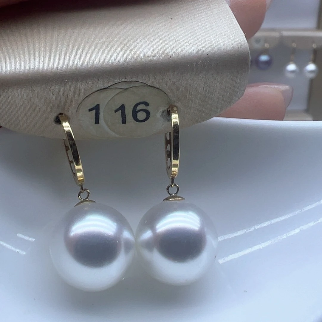 18K金镶嵌淡水珍珠耳饰