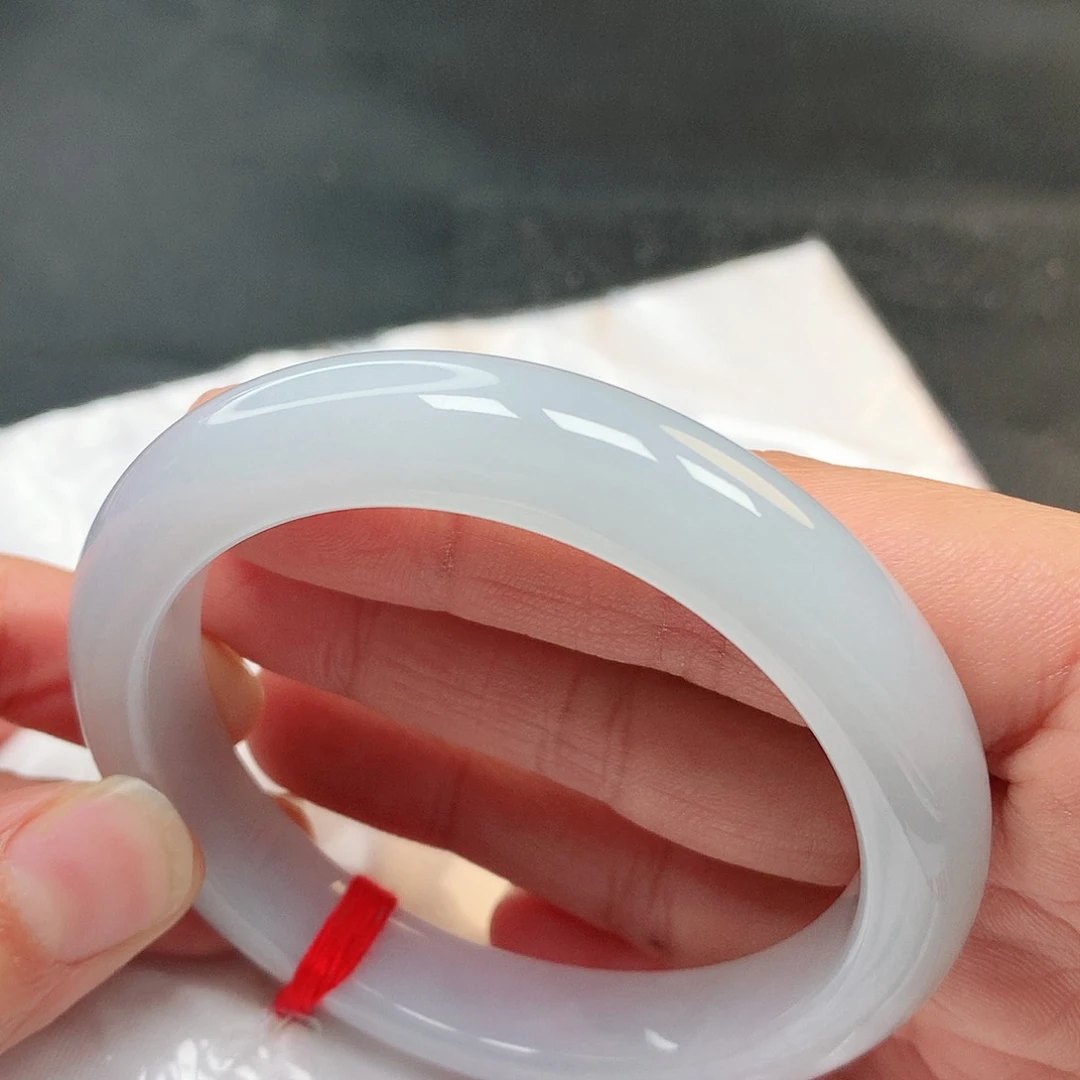 翡翠手镯未镶嵌109号