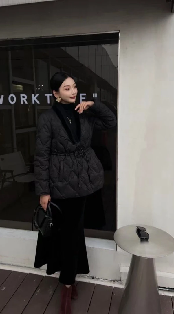 6031钉珠洋气显瘦外套