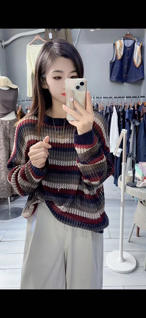早秋时尚拼色条纹慵懒风 针织衫
