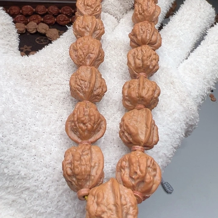 吊坠猴头核桃金蟾17血蛤太空舱