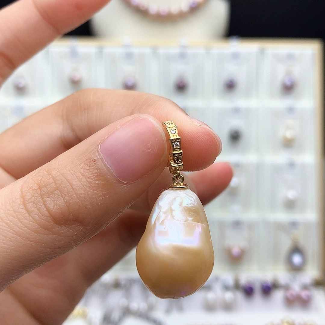 淡水珍珠颈饰合金
