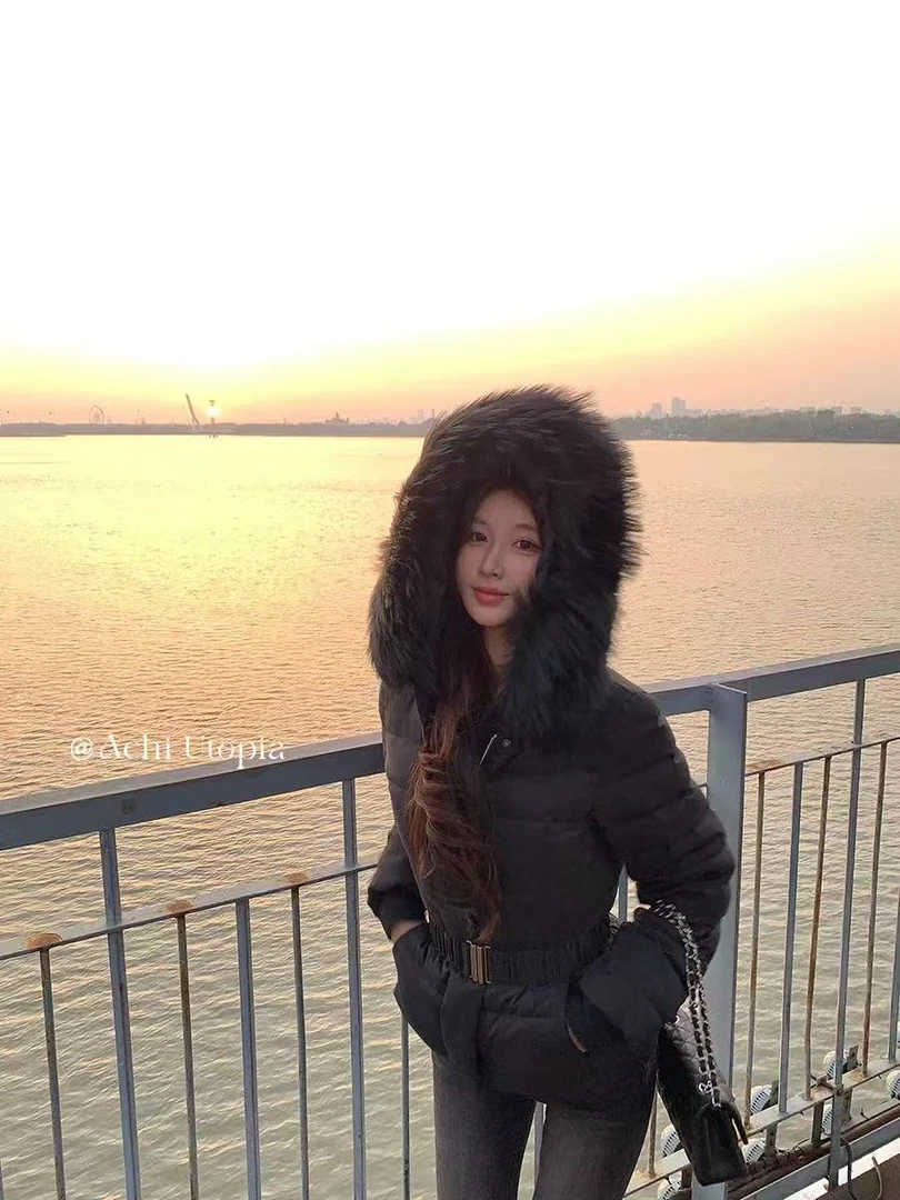 易梦玲同款黑色大毛领棉服女款冬加厚保暖收腰显瘦腰带滑雪服外套