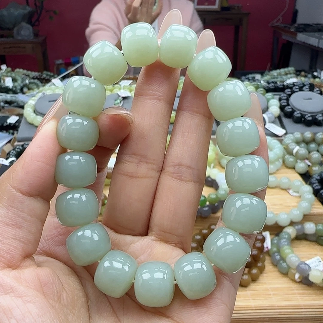 和田玉未镶嵌手串