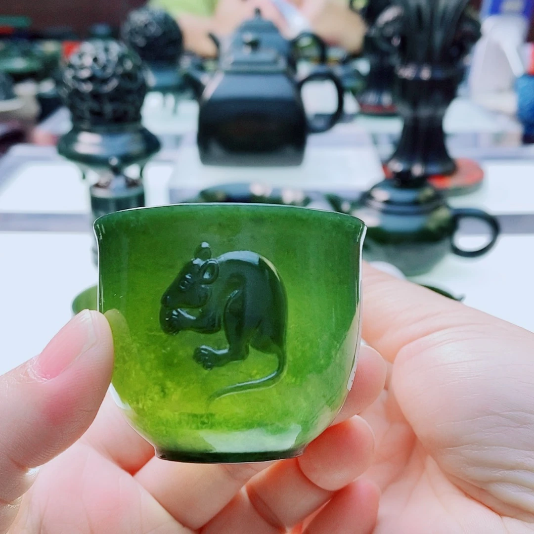 未镶嵌和田玉摆件