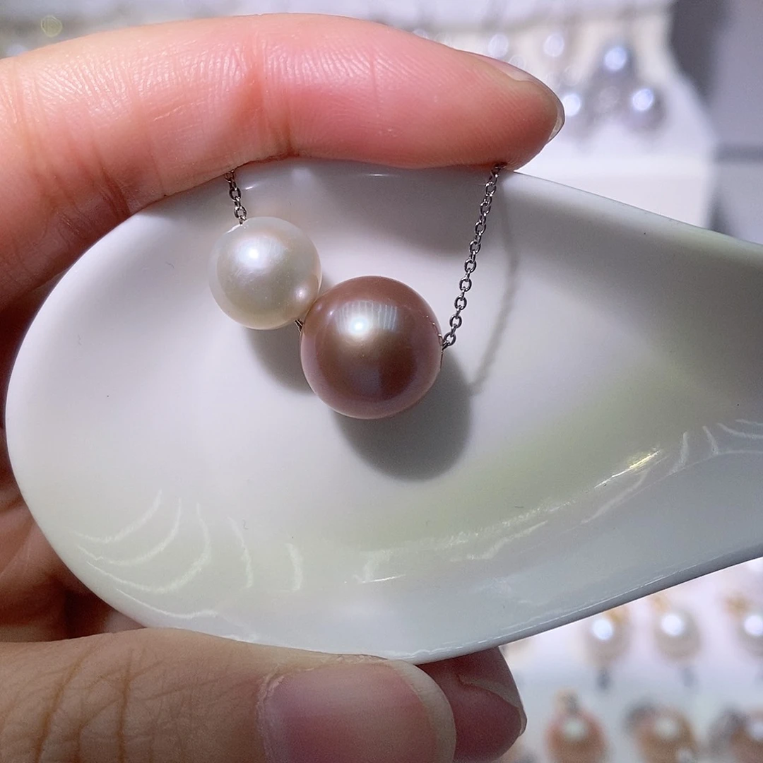 淡水珍珠吊坠(赠链)银S925镶嵌双珠路路通