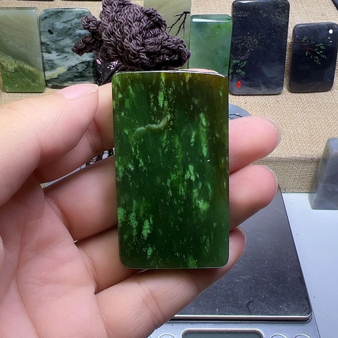 和田玉（碧玉）未镶嵌珠宝半成品