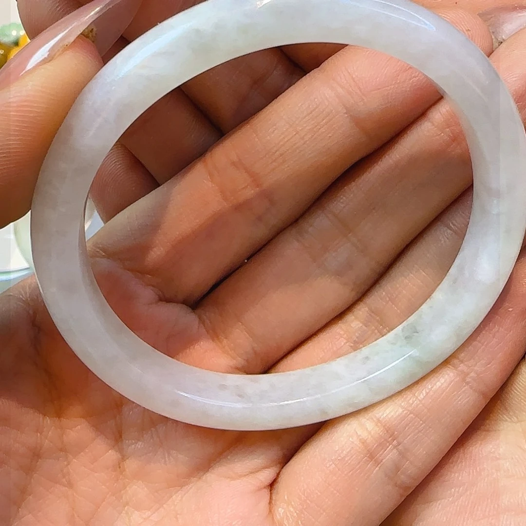 翡翠手镯未镶嵌一****梦翡翠180