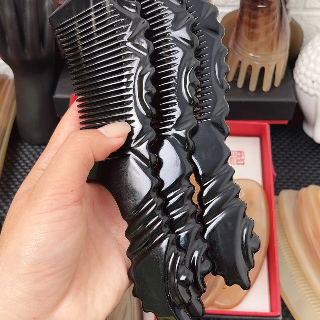 纯手工制作纯牛角梳子