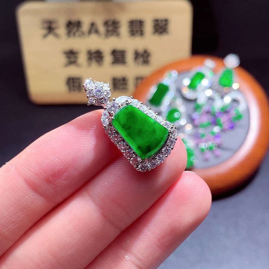颈饰未镶嵌翡翠翡翠