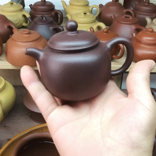余***康茶壶紫砂紫泥匏樽150豪生左右有瑕疵