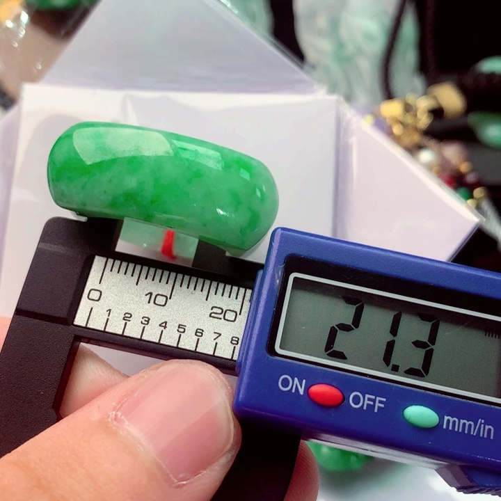 未镶嵌戒指翡翠A货