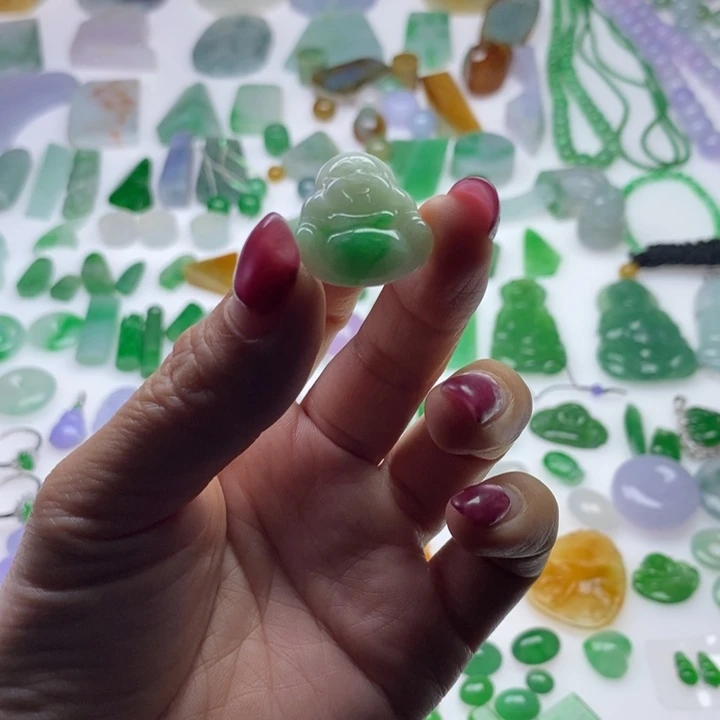 翡翠未镶嵌挂件天然翡翠