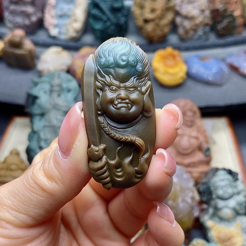 【闪购商品】定制石英质玉吊坠未镶嵌