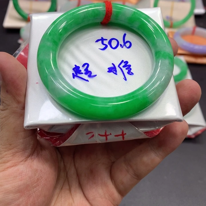 未镶嵌手镯翡翠翡翠
