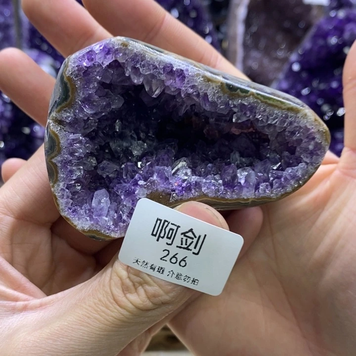 紫晶大型摆件（非配饰）未镶嵌