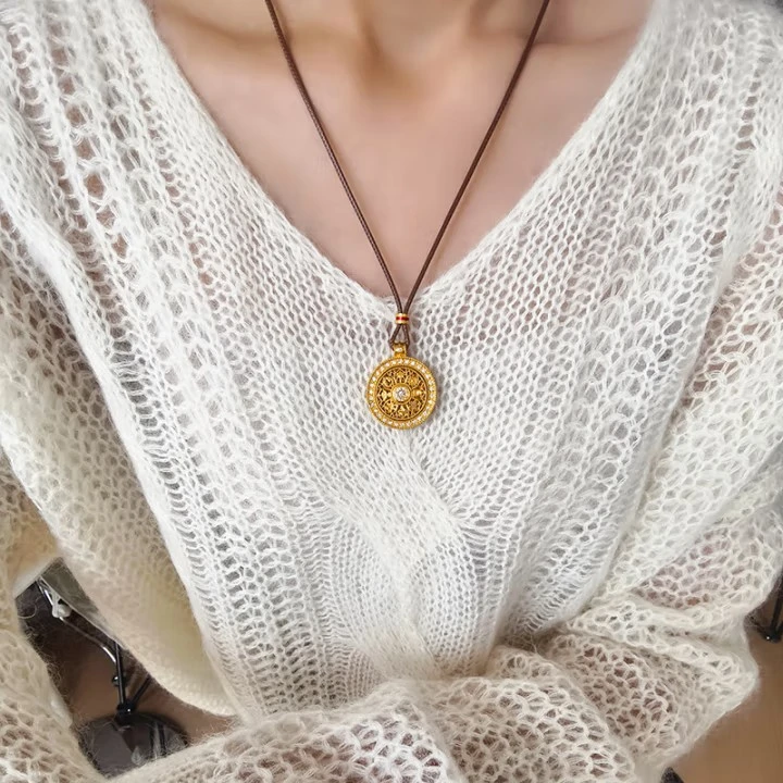 香港KLFOOK时来运转金八宝罗盘可旋转吊坠小众轻奢