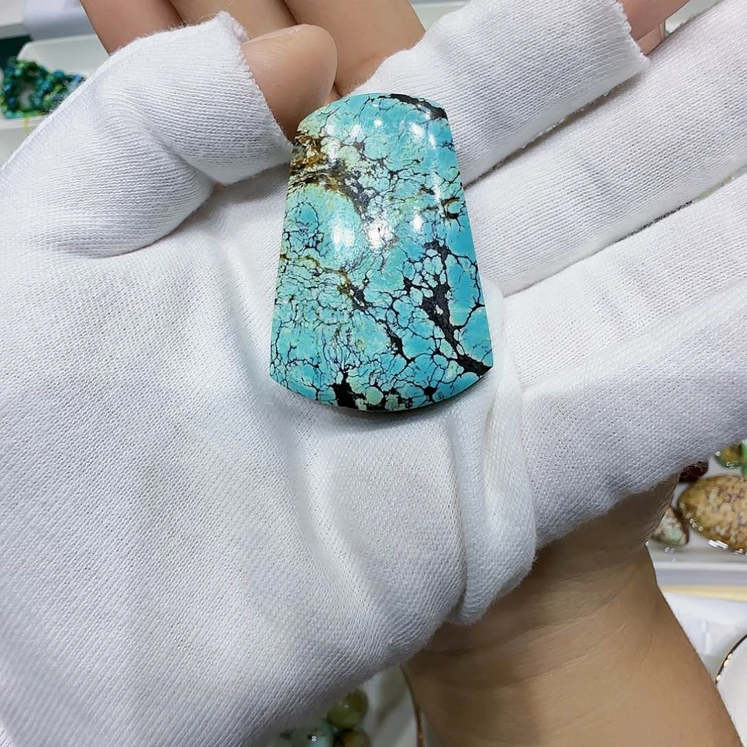 未镶嵌绿松石原矿绿松石