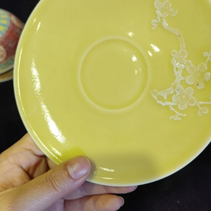 木景德镇黄釉碟子
