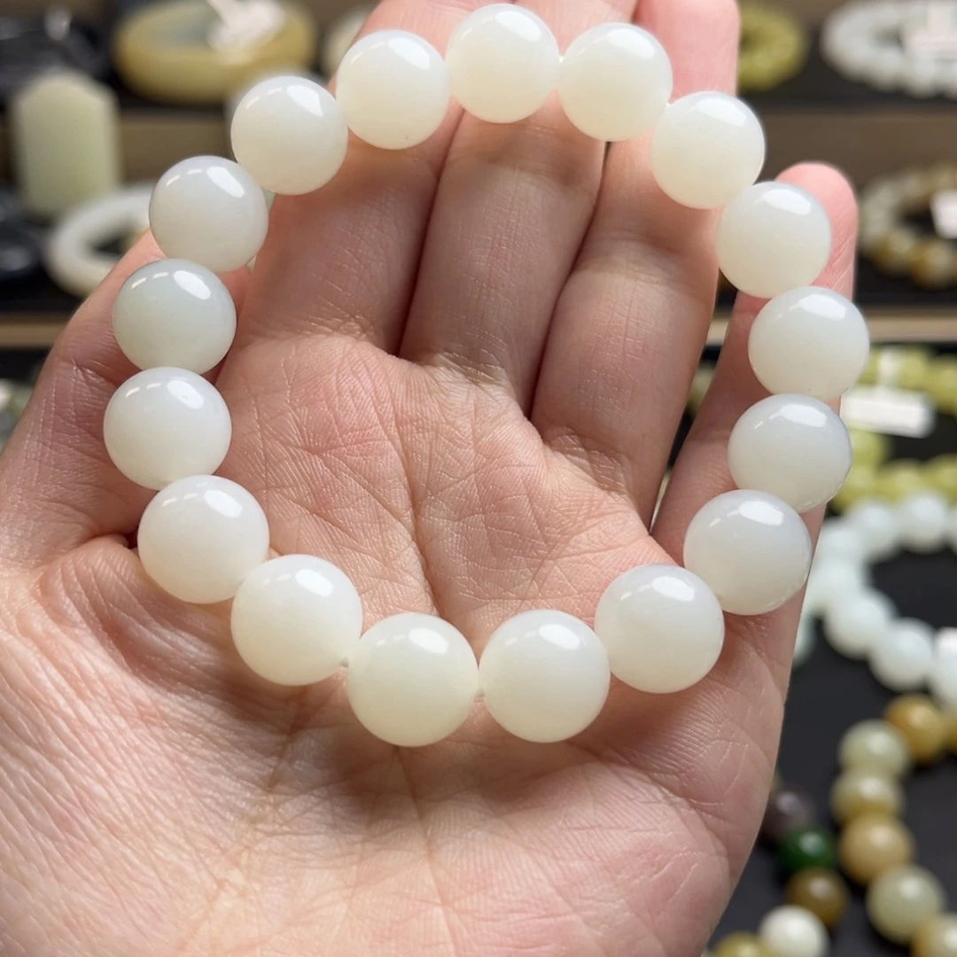 和田玉未镶嵌手串