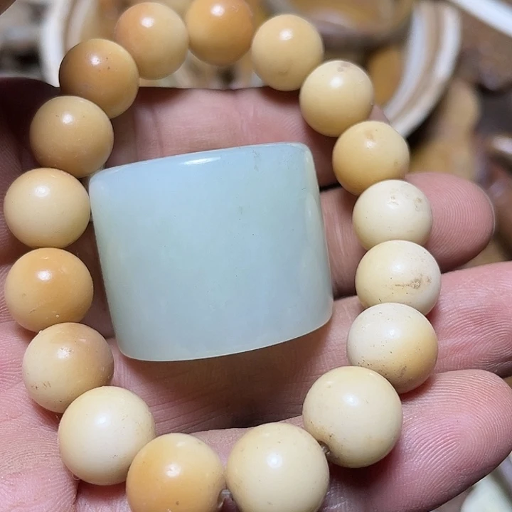 十***子吊坠白玉菩提ertyuuii