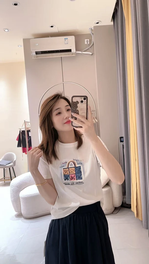 觅裳家 【包包】6706新款时尚百搭显瘦高弹螺纹常规T恤