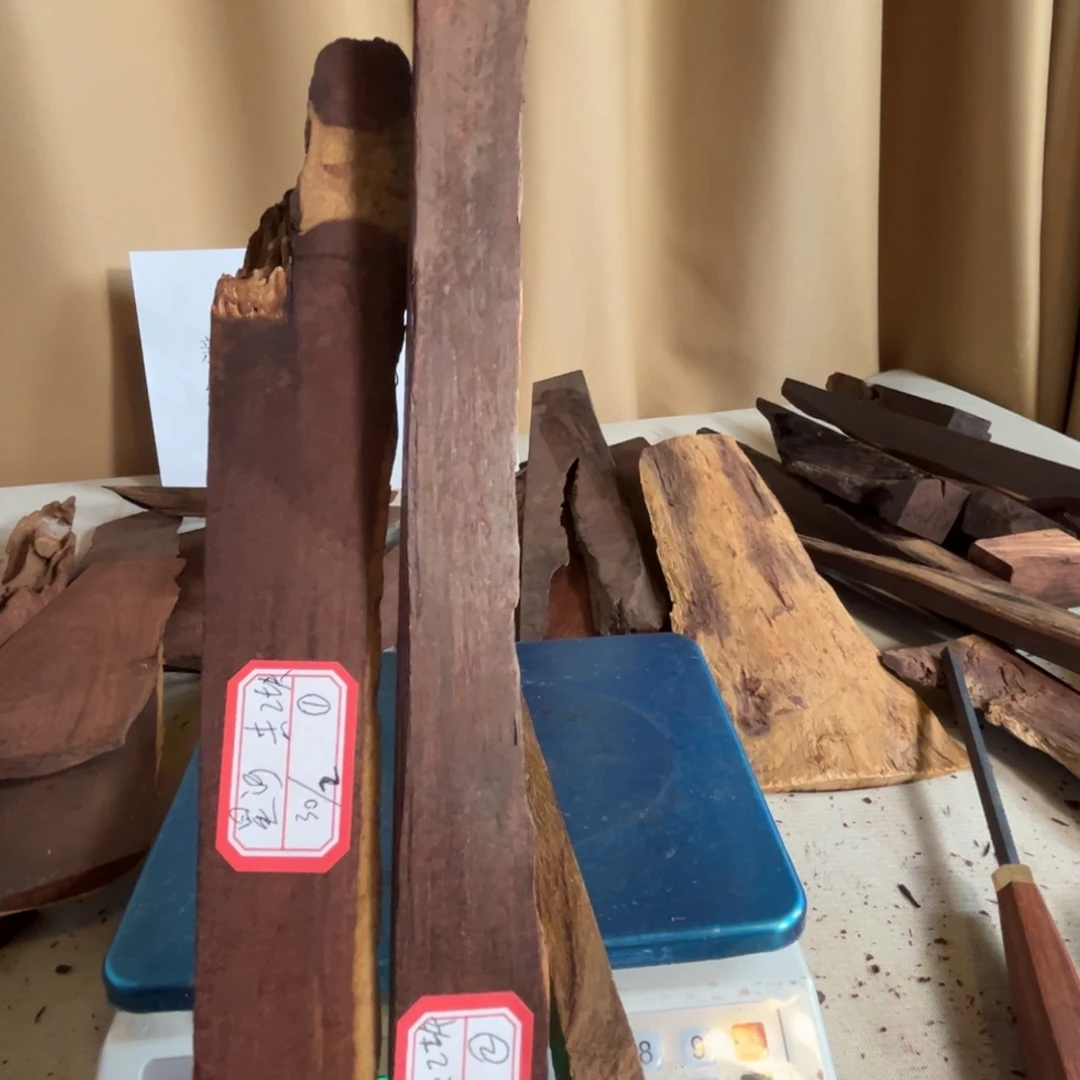 星***河檀香紫檀（小叶紫檀）