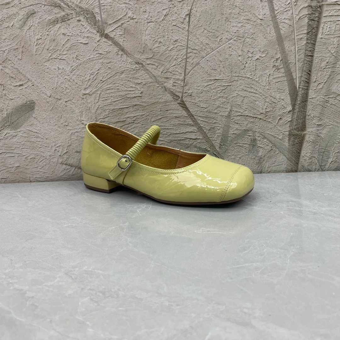 单鞋女(牛皮)24522-02(孤品)e区35码